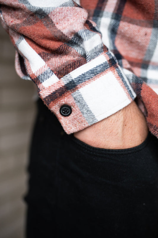 The Best Colours for Men’s Flannel Shirts — And Why Orange Is Having a Moment in Autumn 2025